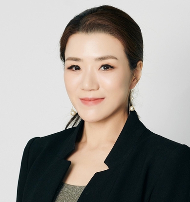 HYK “Present Hanjin Shareholder Proposal”…  Vice President Cho Hyun-min checks