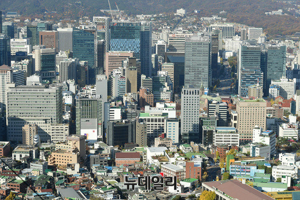 로이터 "'킹달러'에 한국과 일본이 가장 고통"