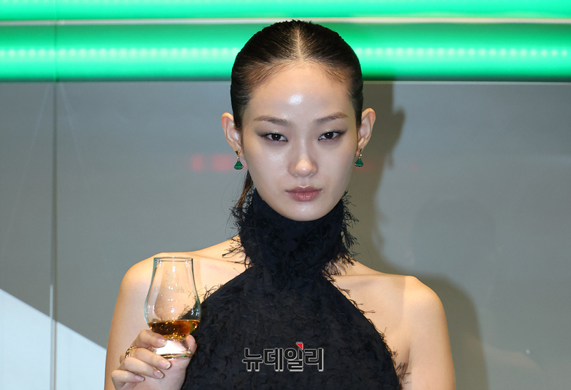 [영상] 파격뒤태 신현지 