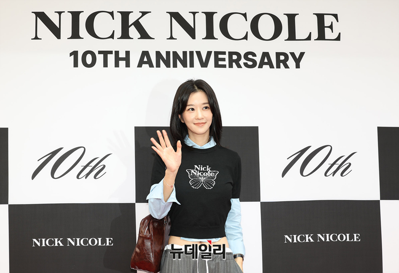 [영상] 명동에 등장한 서예지, 일본팬들 '가와이'
