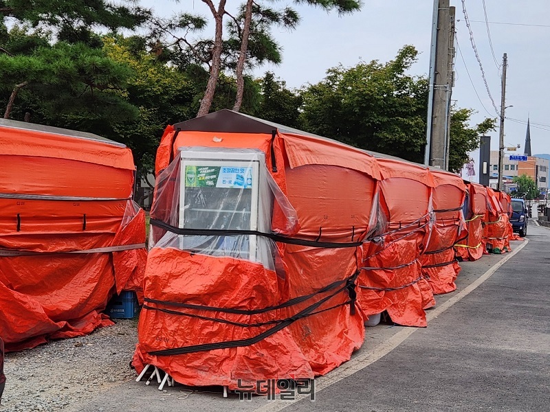 공주시장 공약사업 '추억의 포장마차' 철거 논란…1억 예산 낭비에도 감사 '없었다'