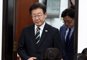 새 사무총장엔 親明 김윤덕 유력 … 이재명의 민주당, 재정비 나선다