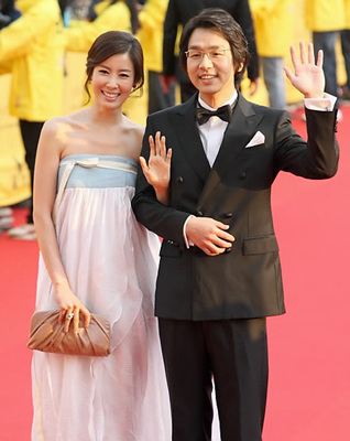 ▲ 전주국제영화제 사회를 맡은 배우 이태란, 김태우 ⓒ 연합뉴스