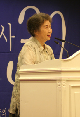 ▲ 축사하는 김남조 시인. ⓒ 뉴데일리