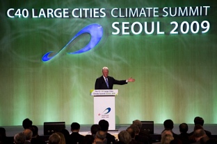 ▲ 'C40 서울 기후정상회의'에 참석, 개막 연설중인 클린턴 전 미국 대통령.   ⓒ 황문성 기자