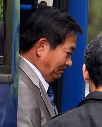 ▲ 구치감 들어가는 강금원 창신섬유 회장&nbsp; ⓒ연합뉴스