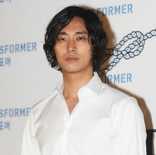 ▲ 지난달 19일 주지훈이 엑스터시와 케타민 등 향정신성 의약품을 투약한 혐의로 불구속 기소된 탤런트 주지훈.  ⓒ 연합뉴스