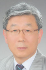 ▲ 신승철 시인 정신과 전문의 ⓒ 뉴데일리