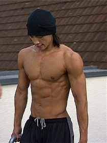 ▲ '아시아의 자존심' 가수 비가 할리웃 스타 메간 폭스의 애정 공세를 뿌리쳤다는 보도가 나와 화제다.  ⓒ 연합뉴스