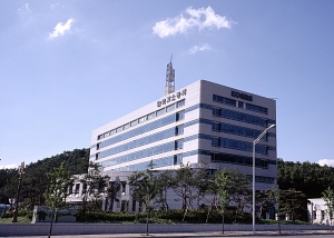 ▲ '잡쉐어링 프로그램'의 일환으로 봉사활동을 펼치고 있는 가스공사 직원들.&nbsp;&nbsp; ⓒ 뉴데일리