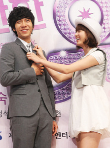 ▲ '찬란한 유산'의 이승기(왼), 한효주(오) ⓒ 연합뉴스