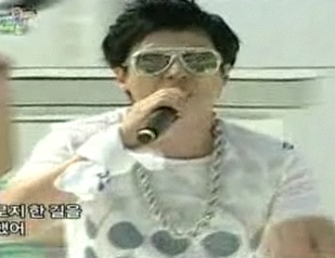 ▲ 개그맨 유재석이 MC가 아닌, 퓨처라이거의 일원으로 MBC '쇼!음악중심'에 출연하게 돼 화제다. 