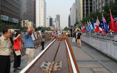 ▲ 청계광장에서 열린 한국전쟁 사진전. ⓒ 뉴데일리