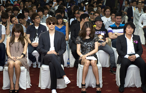 ▲ 28일 '문화콘텐츠 강국 도약을 위한 토론회'에 참석한 가수들. 왼쪽부터 채연, 비, 옥주현, 이승철. ⓒ 뉴데일리