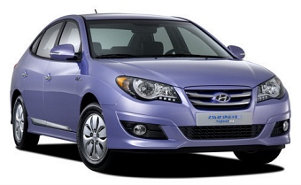 ▲ 현대ㆍ기아차는 하이브리드 차량을 구입하는 고객에게 보조금을 지급하는 등 친환경차 보급을 활성화하는 사업을 과천시와 함께 진행한다고 10일 밝혔다. 이에 따라 올해 연말까지 현대차나 기아차의 하이브리드 차종을 사는 과천시민은 현대.기아차에서 50만원, 시(市)에서 150만원 등 총 200만원을 지원받을 수 있다. 현대ㆍ기아차는 차량을 구매한 과천시민에서 50만원을 직접 할인해 주며 과천시의 보조금은 별도의 청구 절차를 거치면 지원된다. 보조금을 지원받으려면 지난 7월31일까지 과천시에 주민등록이 돼 있어야 하고 구매한 하이브리드 차량을 최소 6개월간 보유해야 한다. 사진은 아반떼 LPI 하이브리드. &nbsp;ⓒ&nbsp;연합뉴스