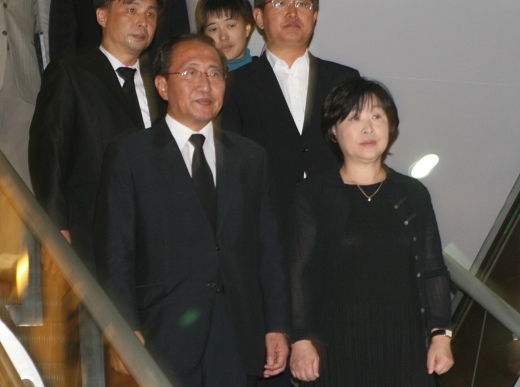 ▲ 빈소에 들어서는 진보신당 노회찬 대표 일행.  ⓒ 뉴데일리