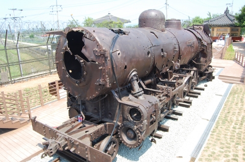 ▲ 임진각으로 옮겨 전시중인 기관차.&nbsp; &nbsp;ⓒ 뉴데일리
