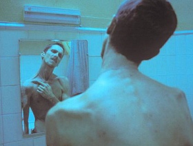 ▲ 영화 '머시니스트'에서 불면증 환자 역을 맡아 무려 30kg을 감량, 할리우드를 경악케 했던 배우 크리스찬 베일.&nbsp;