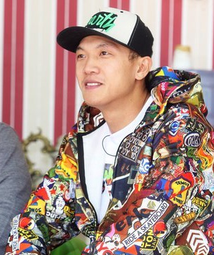 ▲ 자숙기간 중 '새벽 난투극' 구설수에 오른 가수 신동욱. ⓒ&nbsp;연합뉴스