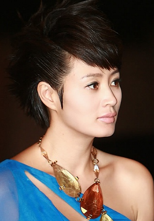 ▲ SBS TV 주말특별기획 '스타일' 촬영현장공개에서 배우 김혜수가 촬영에 임하고 있다.&nbsp; ⓒ 연합뉴스