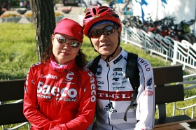 ▲ 참가자들이 무사히 완주를 끝낸 후 오세훈 시장이 상암월드컵공원 평화의 광장에 마련된 중앙 무대로 올라와 연설을 하고 있다. ⓒ 뉴데일리