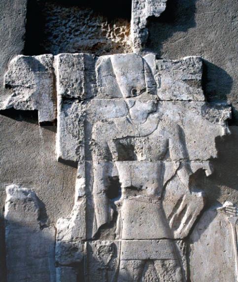 ▲ 파라오 돋새김 (카르나크 대신전, 룩소르).