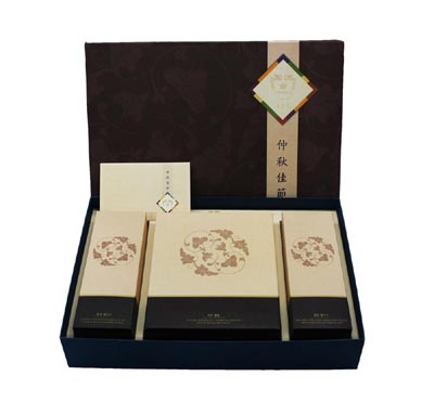 ▲ 대통령의 추석선물. 이명박 대통령은 추석을 맞아 경기 이천 햅쌀과 충남 홍성, 강원 철원에서 재배된 쌀로 만든 쌀국수를 사회적 배려계층 등 7000명에 전달한다고 청와대가 23일 밝혔다. ⓒ 뉴데일리