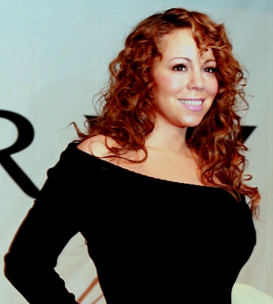 ▲ 13일 서울 삼성동 그랜드 호텔에서 열린 기자회견장에서 '머라이어 캐리'가 포즈를 취하고 있다. ⓒ 뉴데일리