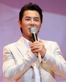 ▲ 22일 입소를 앞둔 가수 전진&nbsp; ⓒ&nbsp;연합뉴스