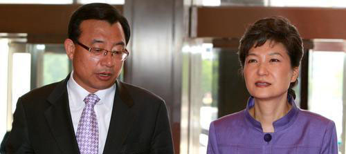 ▲ 이정현 한나라당 의원과 박근혜 전 대표 ⓒ연합뉴스