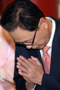 ▲ 6선 고지 등정에 성공한 박희태 당선자 ⓒ연합뉴스