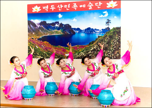 ▲ 백두산예술단의 공연 모습. ⓒ&nbsp;아시아문화교류재단 제공&nbsp;