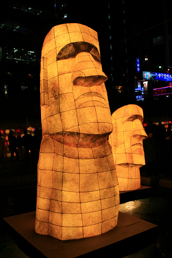 ▲ 세계유산 중의 하나인 칠레 이스트섬의 모아이등 ⓒ 뉴데일리