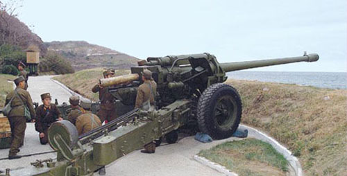 ▲ 2차 서해교전 후 증강 배치한 북한의 130㎜ M46 대구경 해안포. ⓒ 유용원의 군사세계. 