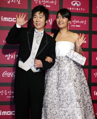 ▲ ‘사모님’의 개그맨 김철민(왼쪽)과 개그우먼 김미려.  ⓒ 연합뉴스