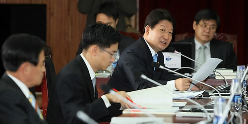 ▲ 국정감사 중인 한나라당 교과위원들 ⓒ연합뉴스