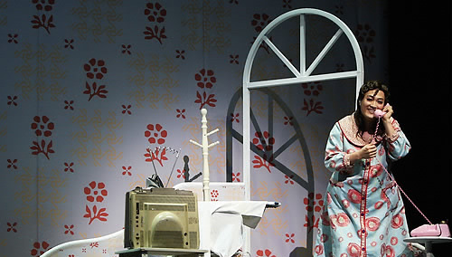 ▲ 뮤지컬 '헤어스프레이'&nbsp; 엄마 에드나 역을 맡은 개그맨 문천식 ⓒ연합뉴스