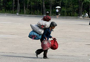 ▲ 북한 당국의 전격적인 화폐개혁으로 인한 혼란과 불확실성으로 북한 내 식량 가격이 폭등할 수 있다는 지적이 나왔다. ⓒ 자유북한방송 제공 