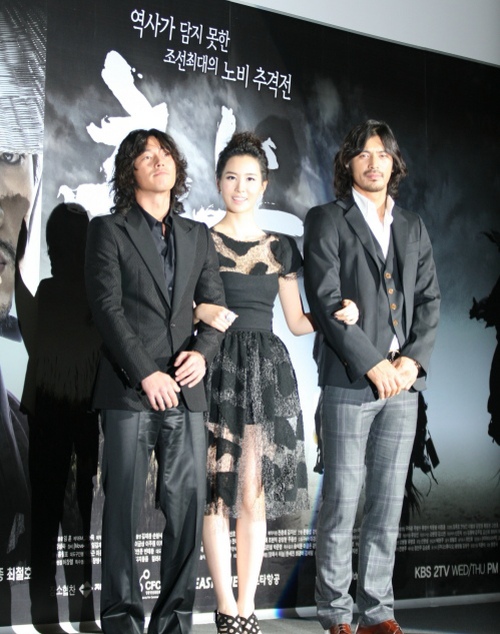 ▲ 추노의 세 주인공. 왼쪽부터 장혁, 이다해, 오지호. ⓒ 뉴데일리