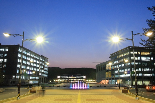 ▲ 국내 첫 '법인화' 스타트를 끊은 '국립 울산과학기술대학교' 전경. ⓒ 뉴데일리