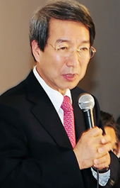 ▲ 정운찬 국무총리가 23일 오전 청주 MBC에서 열린 충북언론인클럽 초청토론회에 참석해 발언하고 있다. ⓒ 연합뉴스