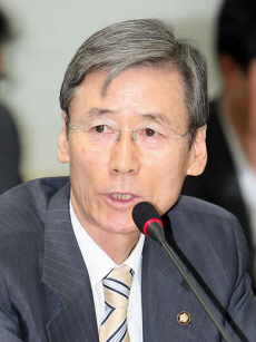 ▲ 한나라당 여상규 의원 ⓒ&nbsp;연합뉴스