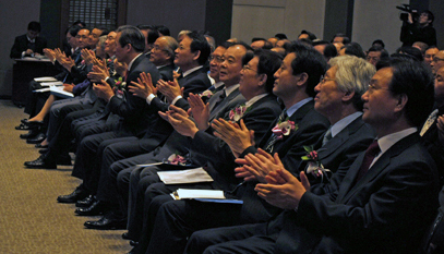 ▲ 한국언론진흥재단 출범식에 참가한 정계 인사들ⓒ 뉴데일리