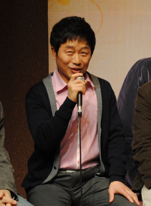 ▲ 기자회견 중인 이문식. ⓒ 뉴데일리