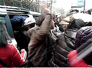 ▲ &lsquo;씨엔블루 매니저 폭행&rsquo; 영상 ⓒ&nbsp;인터넷 캡처&nbsp;