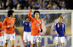 ▲ 이동국이 페널티킥을 성공시키고 환호하고 있다. ⓒ&nbsp;연합뉴스