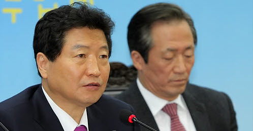 ▲ 한나라당 안상수 원내대표가 17일 오전 여의도 당사에서 열린 최고중진연석회의에서 세종시 당론 변경과 관련해 발언하고 있다 ⓒ 연합뉴스