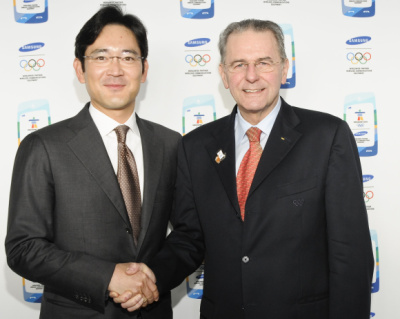 ▲ 이재용 부사장과 자크로게 IOC 위원장 ⓒ 뉴데일리