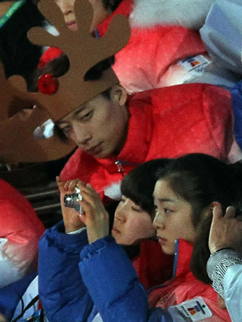 ▲ 1일 '2010 밴쿠버 동계올림픽' 폐막식에 모인 한국 선수들 ⓒ 연합뉴스