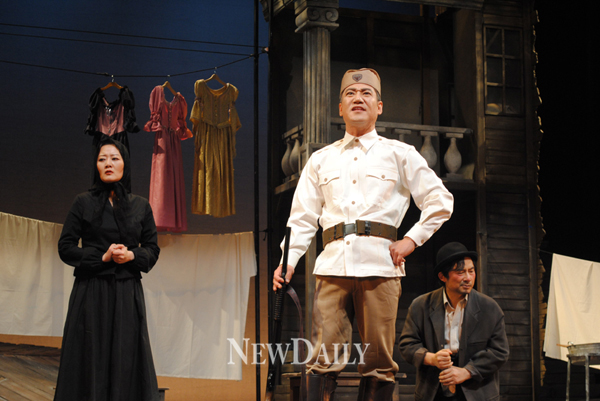 ▲ 연극 '유랑극단 쇼팔로비치' ⓒ 뉴데일리